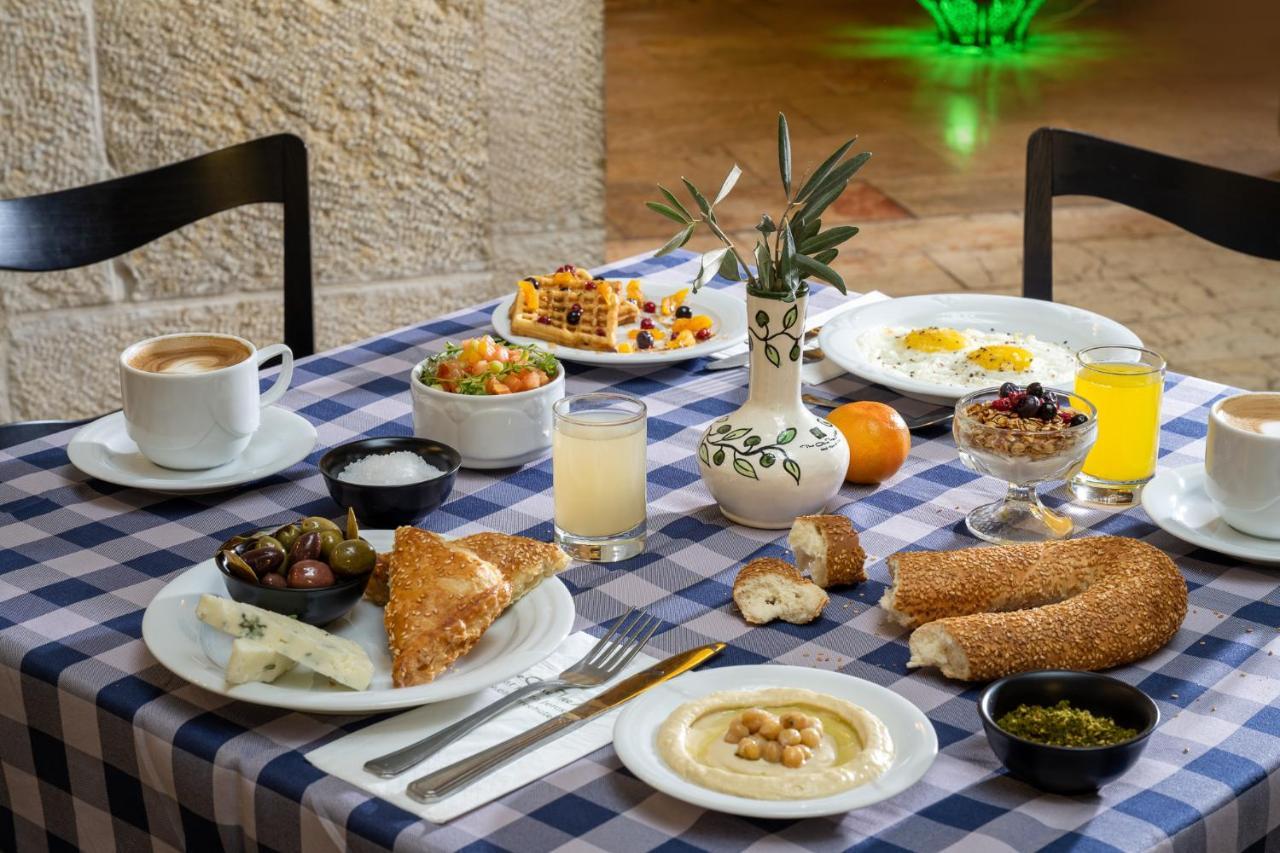 Olive Tree Hotel 3*